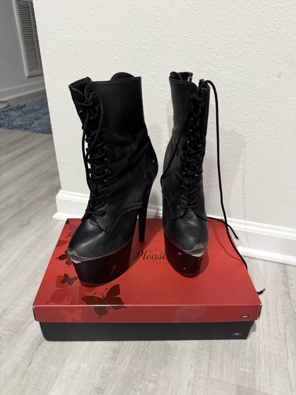 Pleaser Shoe Boots faux leather 7”
